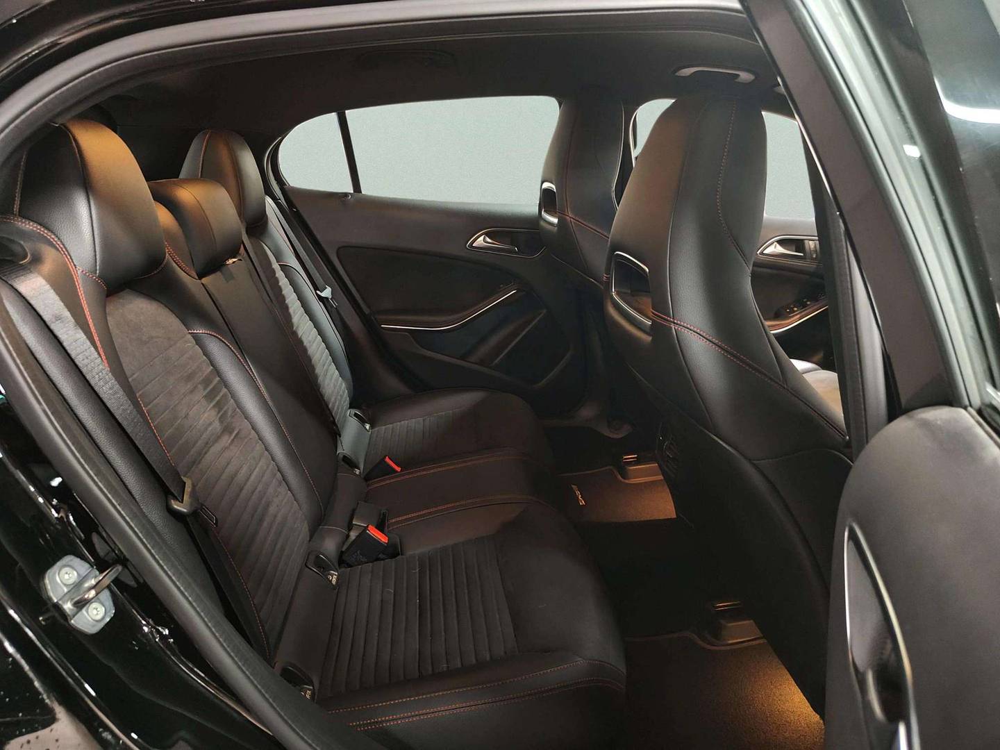Mercedes GLA Mercedes GLA 200 (156 CV) Pack AMG automático