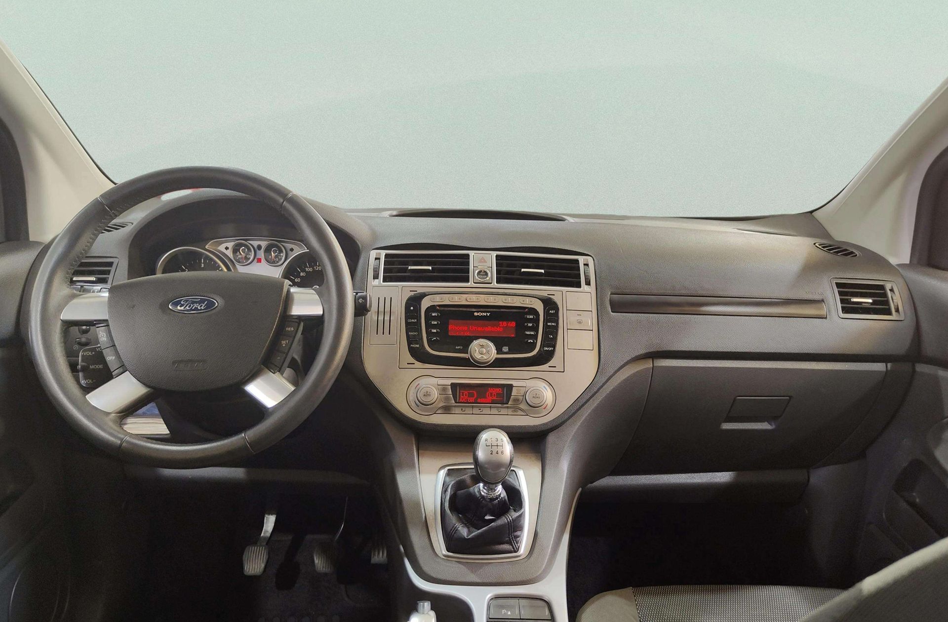 Ford Kuga 2.0 TDCi Trend 4x2 - foto 6