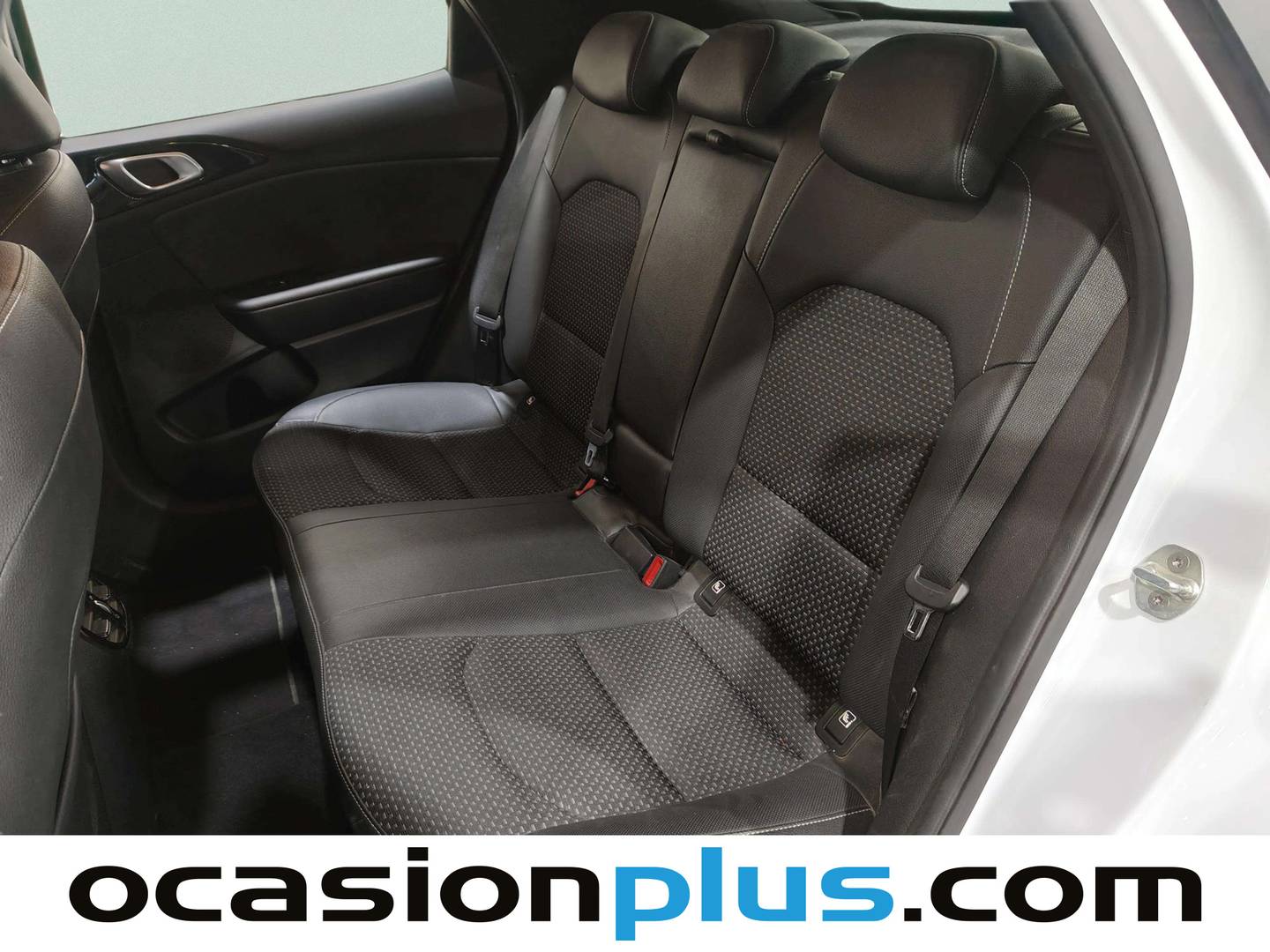 Foto KIA XCeed Kia XCeed 1.5 MHEV iMT Tech (160 CV)