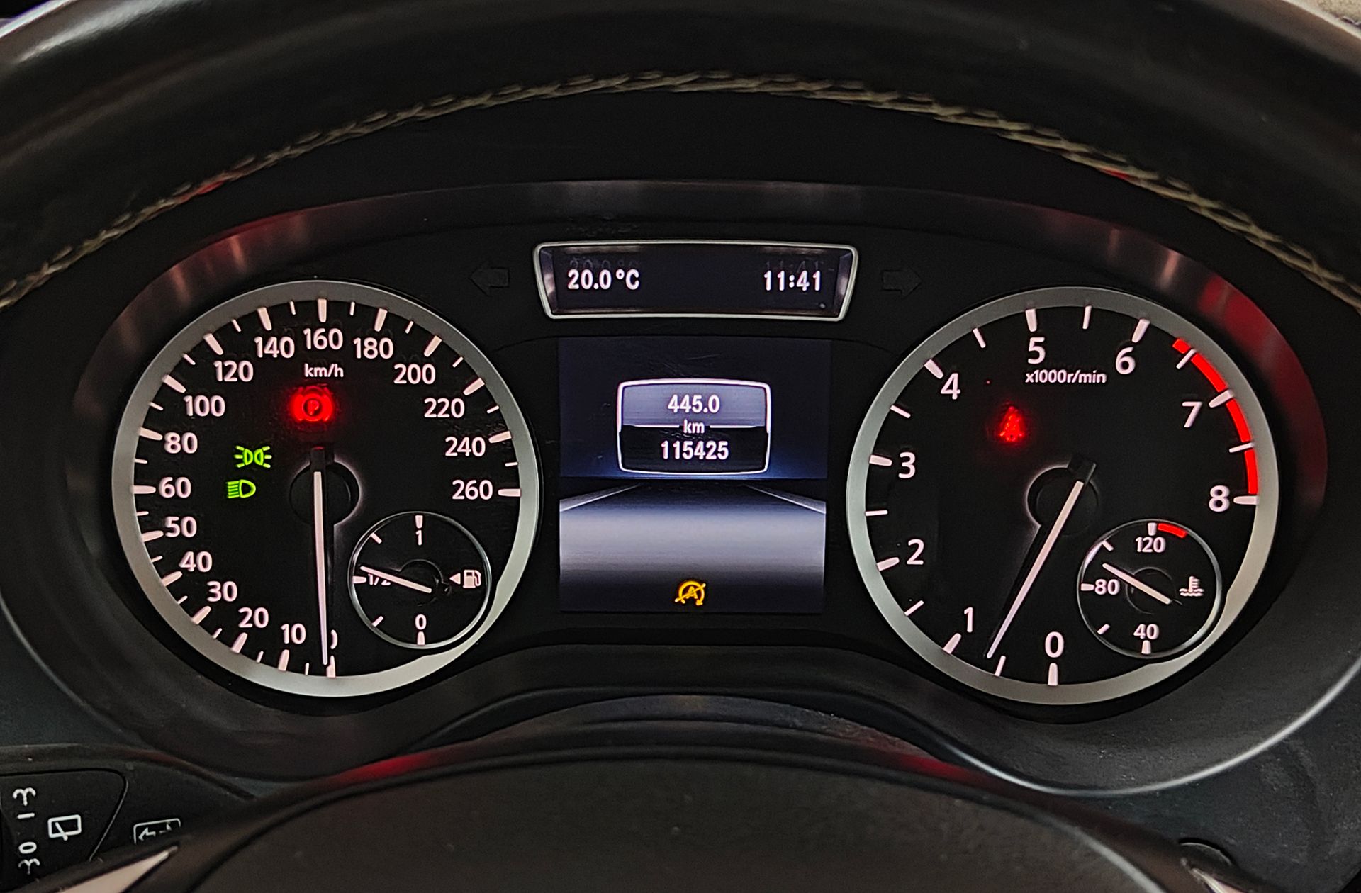 Infiniti Q30 1.6T Premium - foto 21