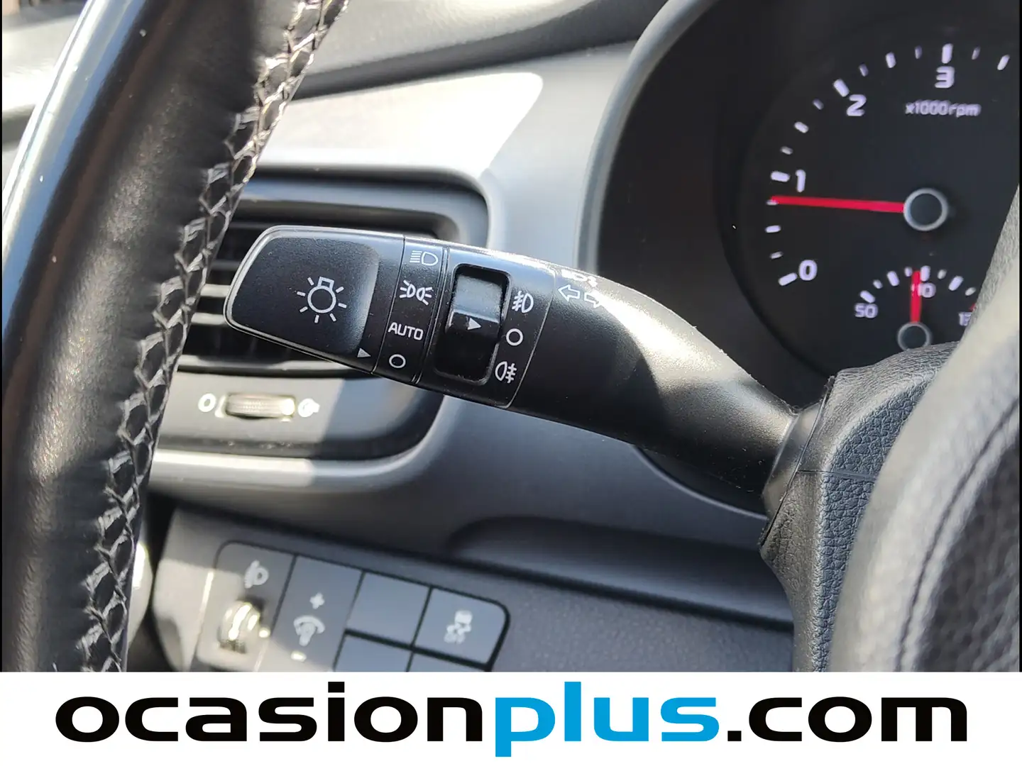 Foto KIA Stonic Kia Stonic 1.6 CRDi VGT Eco-D Concept  (110 CV)