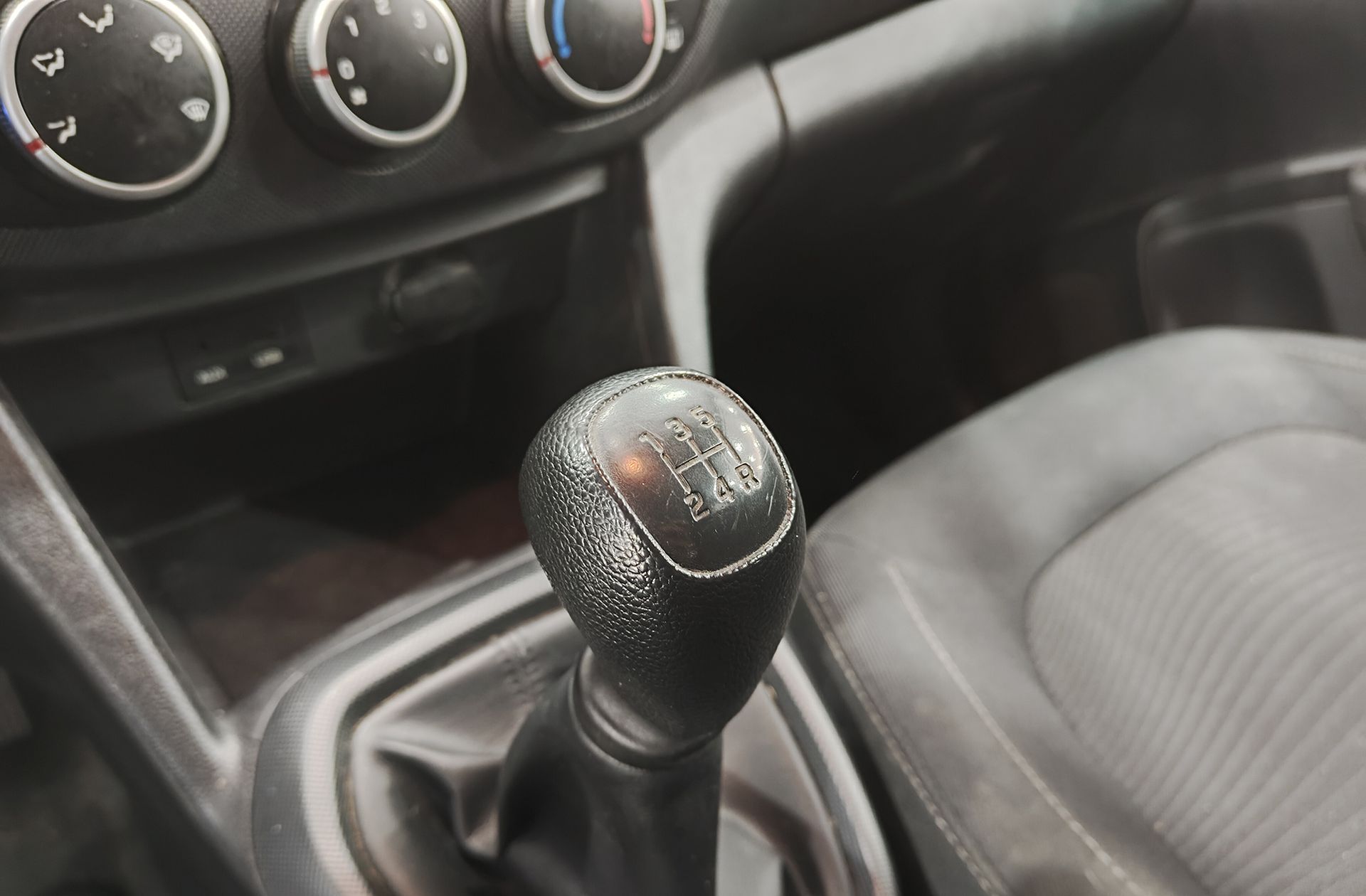 Hyundai i10 1.0 Klass - foto 5