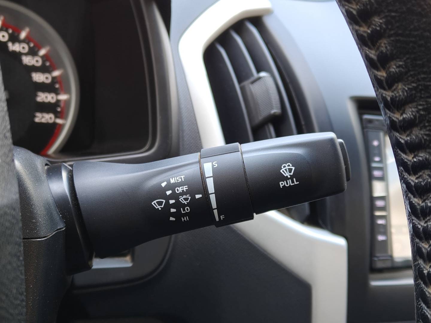 Foto Isuzu D-Max Isuzu D-Max 1.9 Crew Solar Auto (164 CV)