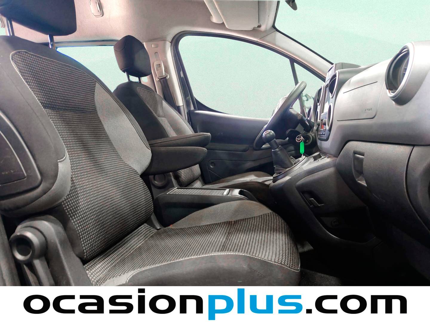Peugeot Partner Peugeot Partner Tepee Combi 1.2 PureTech Adventure Edition (110 CV) gasolina