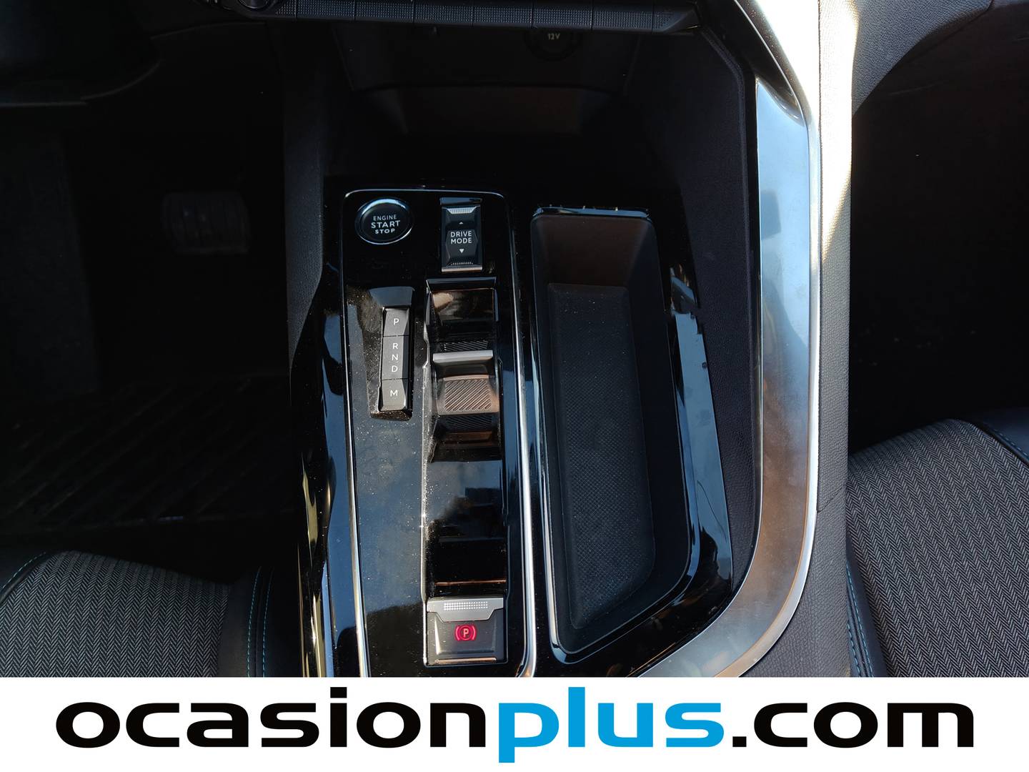 Foto Peugeot 3008 Peugeot 3008 PureTech 130 S&S Allure Pack EAT8 (130 CV)