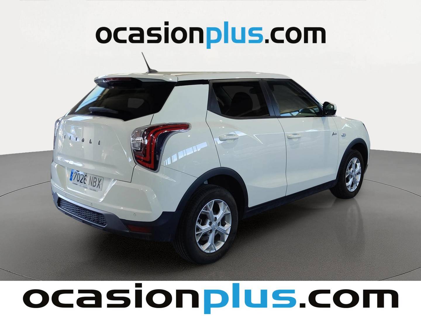 Foto trasera KGM Tivoli KGM Tivoli G15T LP Urban Plus (135 CV) derecha