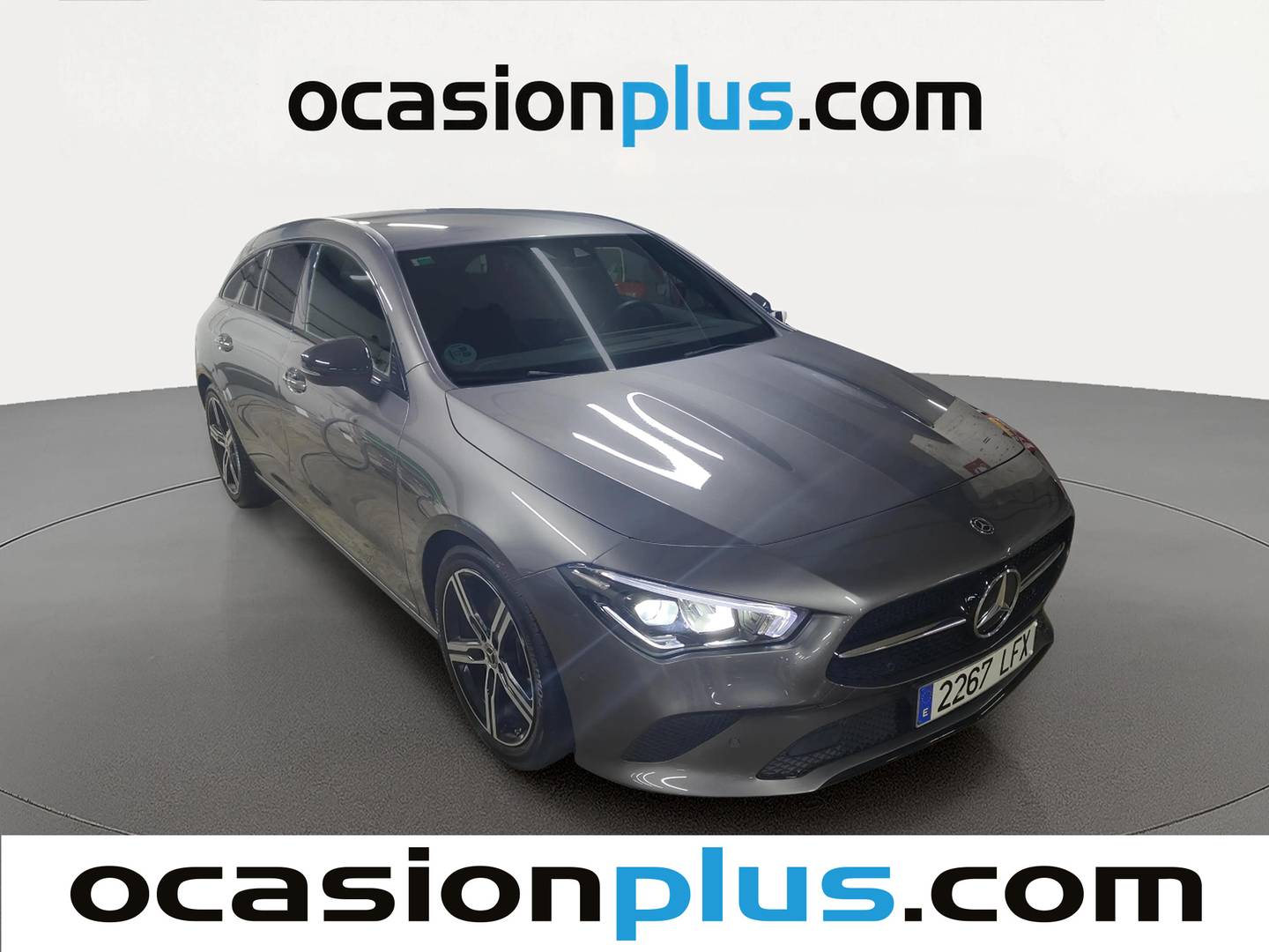 Foto delantera Mercedes CLA Mercedes CLA Shooting Brake 180 (122 CV) derecha