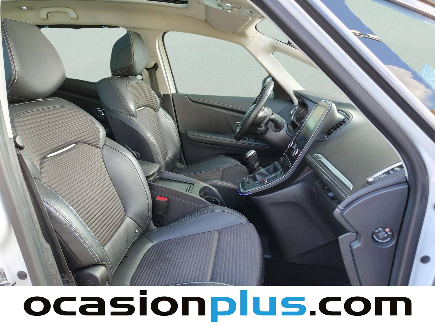 Foto Renault Scénic Renault Scenic Zen Blue dCi (150 CV)