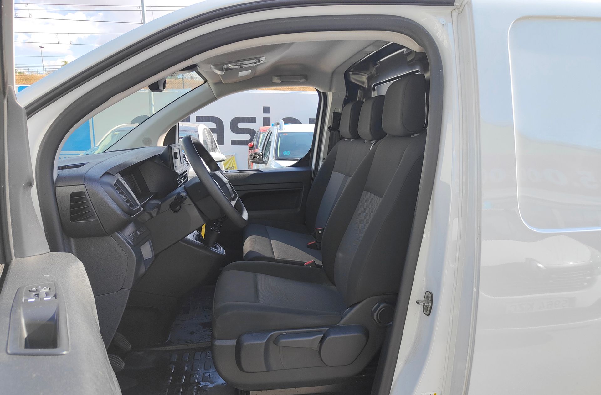 Fiat Scudo Furgon 1.5 BlueHDi L2 - foto 9