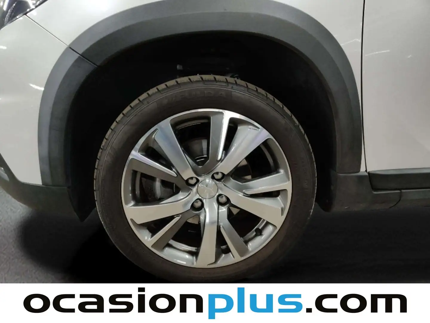 Foto Peugeot 2008 Peugeot 2008 PureTech 130 S&S Allure (130 CV)