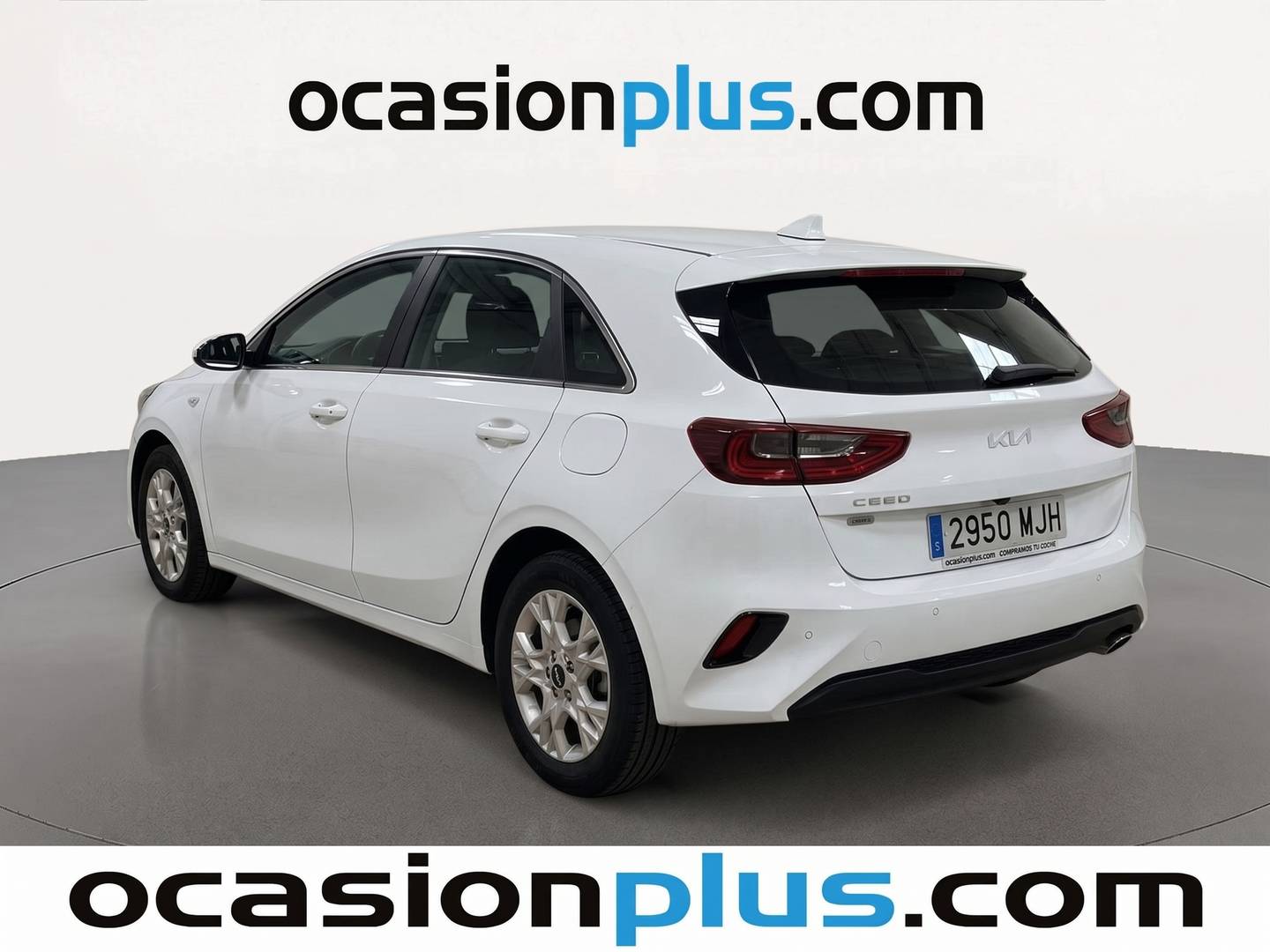 Foto trasera KIA Ceed KIA Ceed 1.6 MHEV iMT Drive (136 CV) izquierda