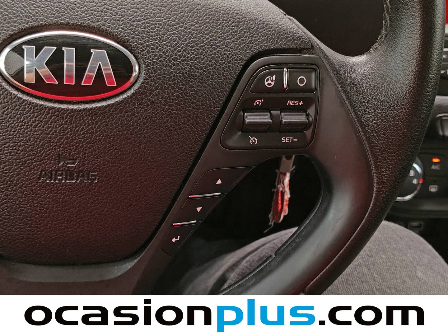 KIA Ceed KIA Cee`d 1.4 CVVT Concept Plus (100 CV) seminuevo