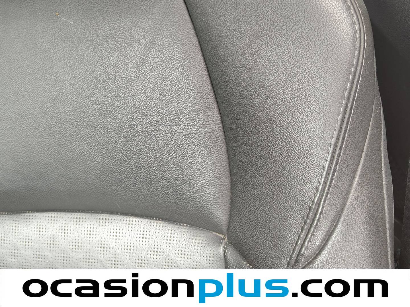 Extras y acabados del Toyota C-HR Toyota C-HR C-HR 1.8 125H Dynamic Plus (122 CV)
