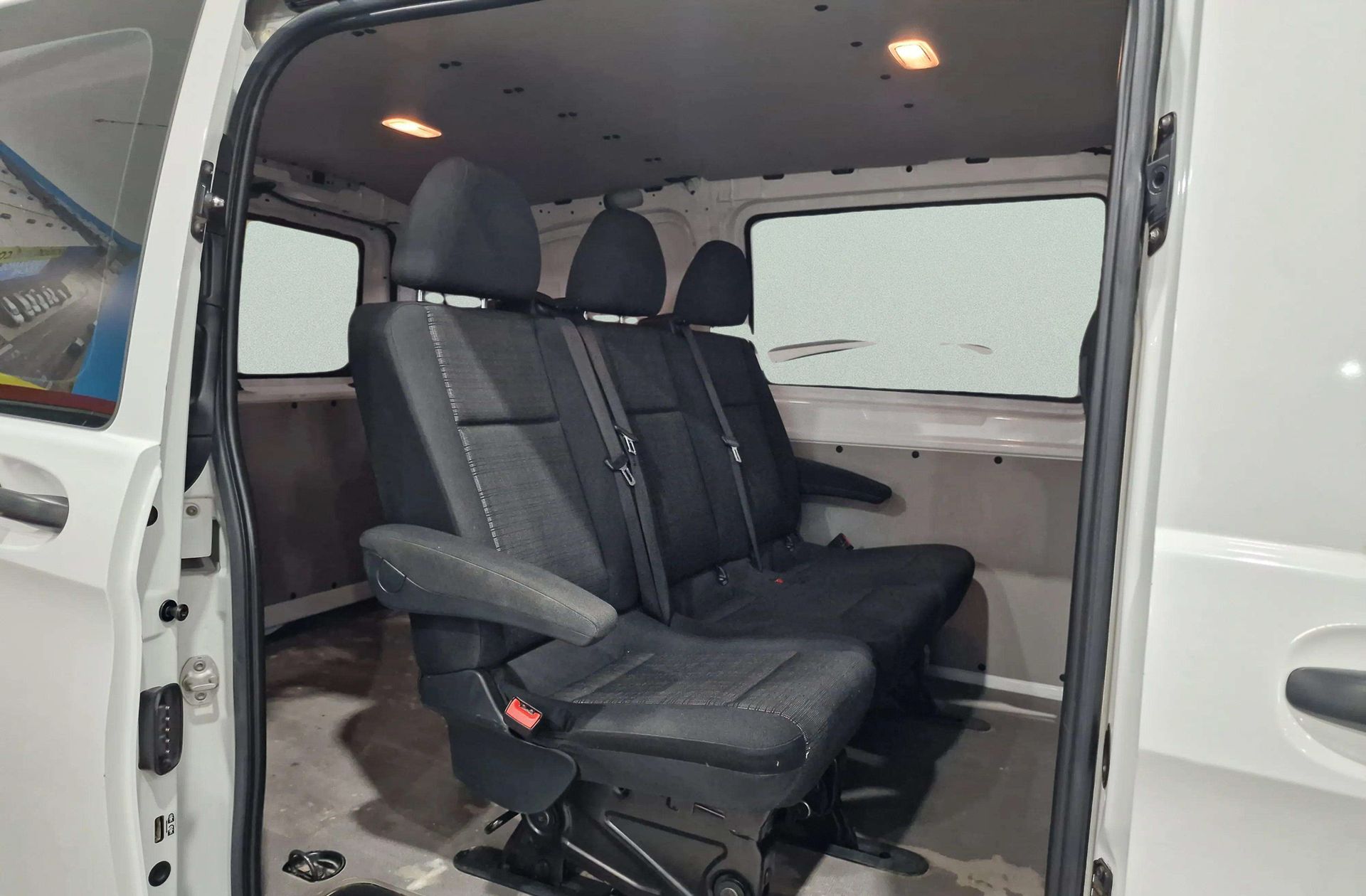 Mercedes-Benz Vito Mixto 111 CDI Larga - foto 12