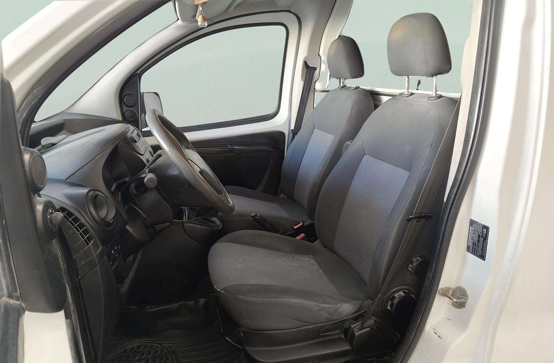 Peugeot Bipper Furgon 1.3 HDi - foto 8