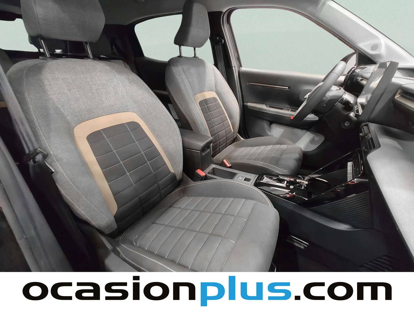 Citroën C3 Aircross Citroën C3 Aircross Hybrid 145 Plus e-DCS6 (145 CV) km 0
