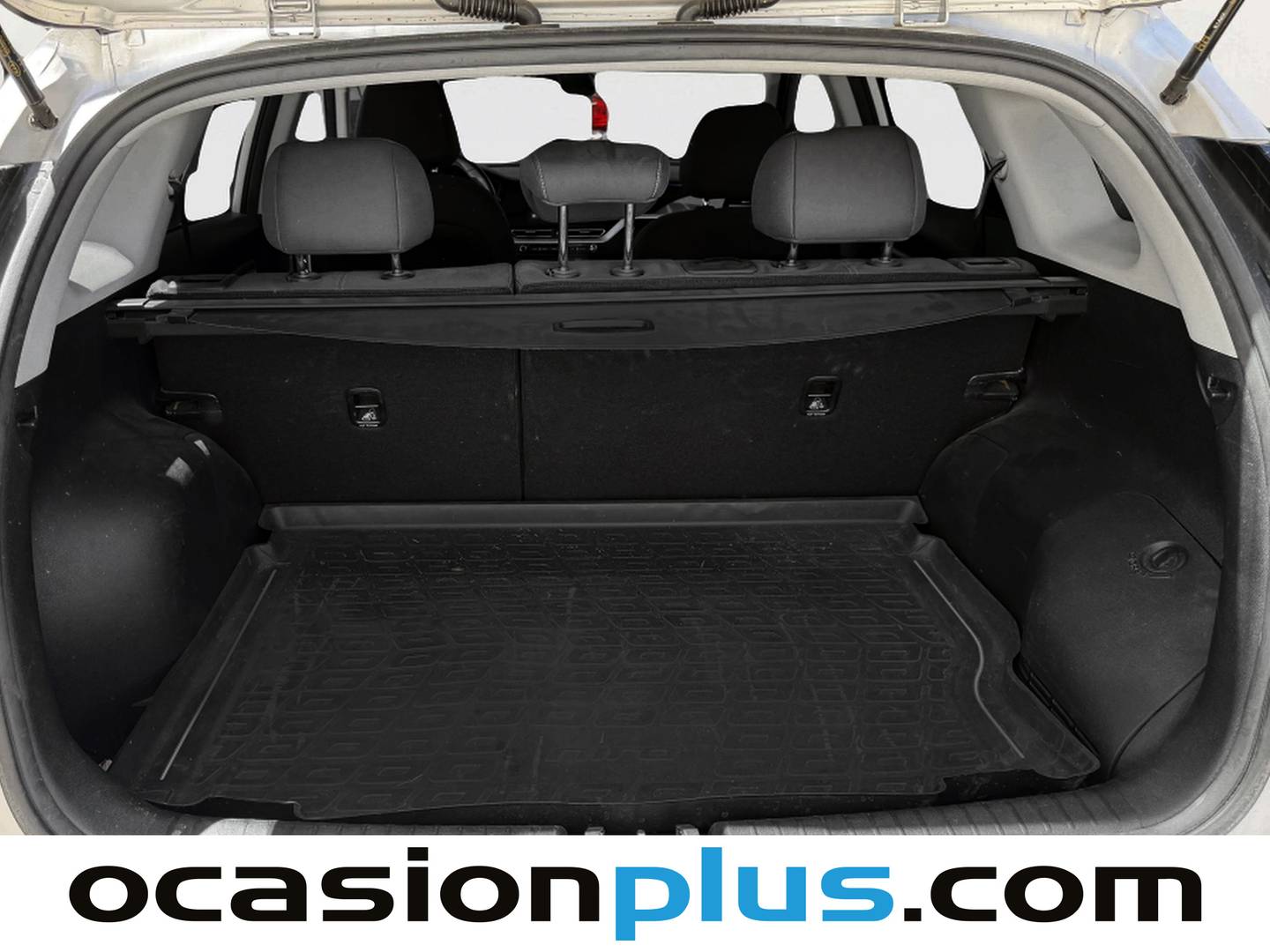 Fotos maletero KIA Niro KIA Niro 1.6 GDi PHEV Híbrido Concept (141 CV)