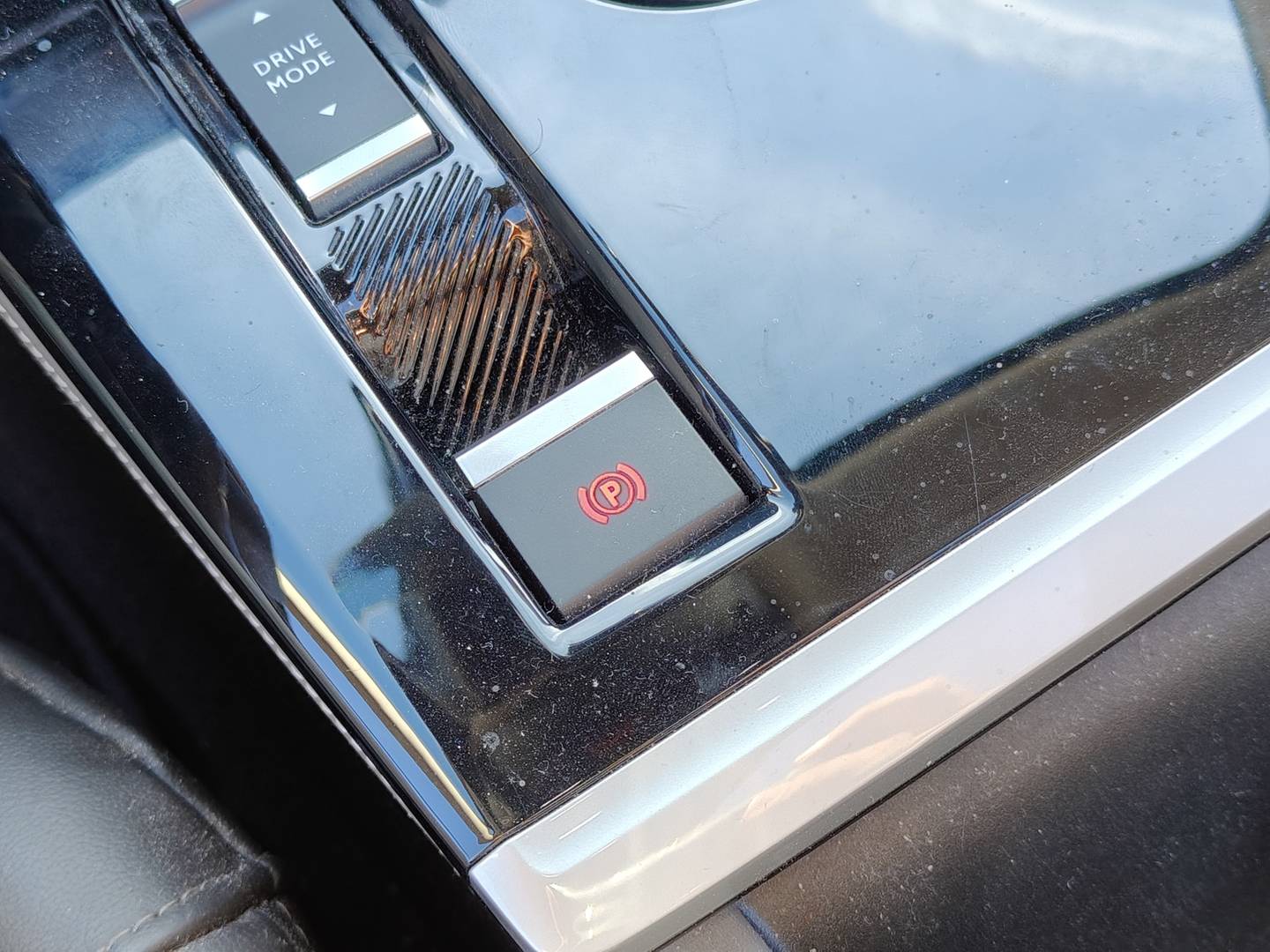 Foto Citroën C5 X Citroen C5 X Hybrid 225 Shine Pack e-EAT8  (225 CV)