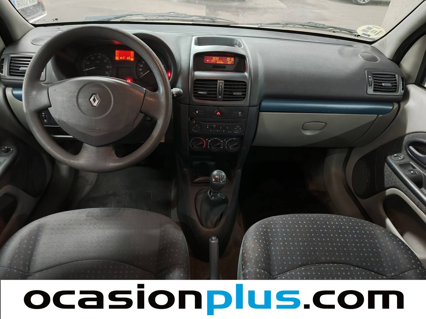 Renault Clio Renault Clio Confort Expression 1.2 16v (75 CV) de ocasión