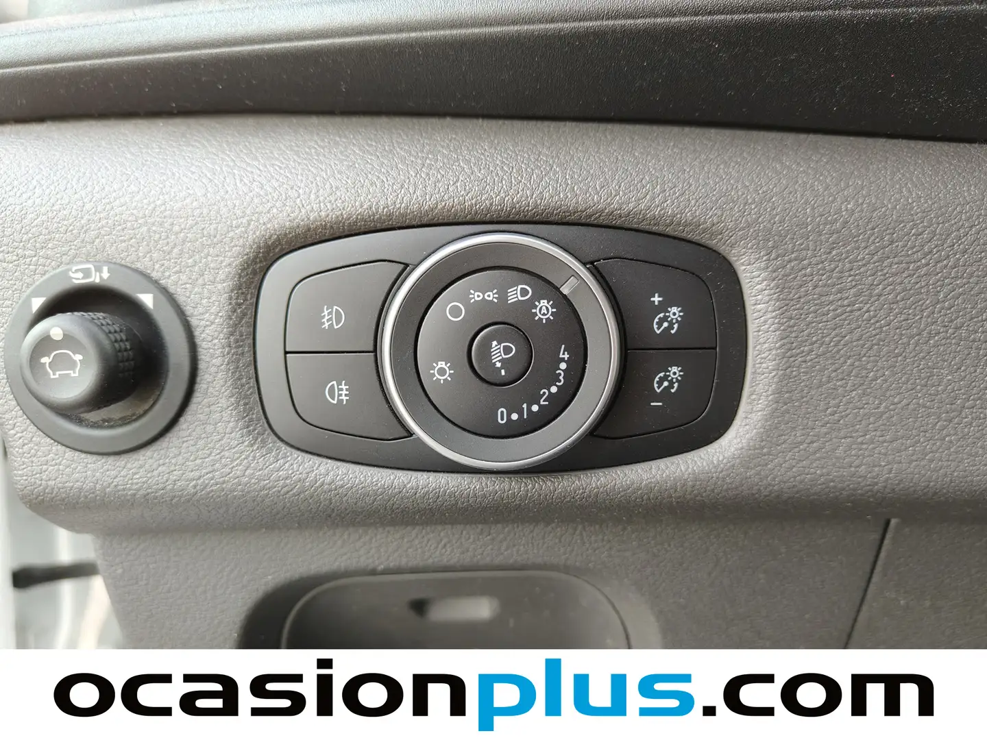 Foto Ford Transit Ford Transit 350 MHEV L3H2 Trend FWD (130 CV)