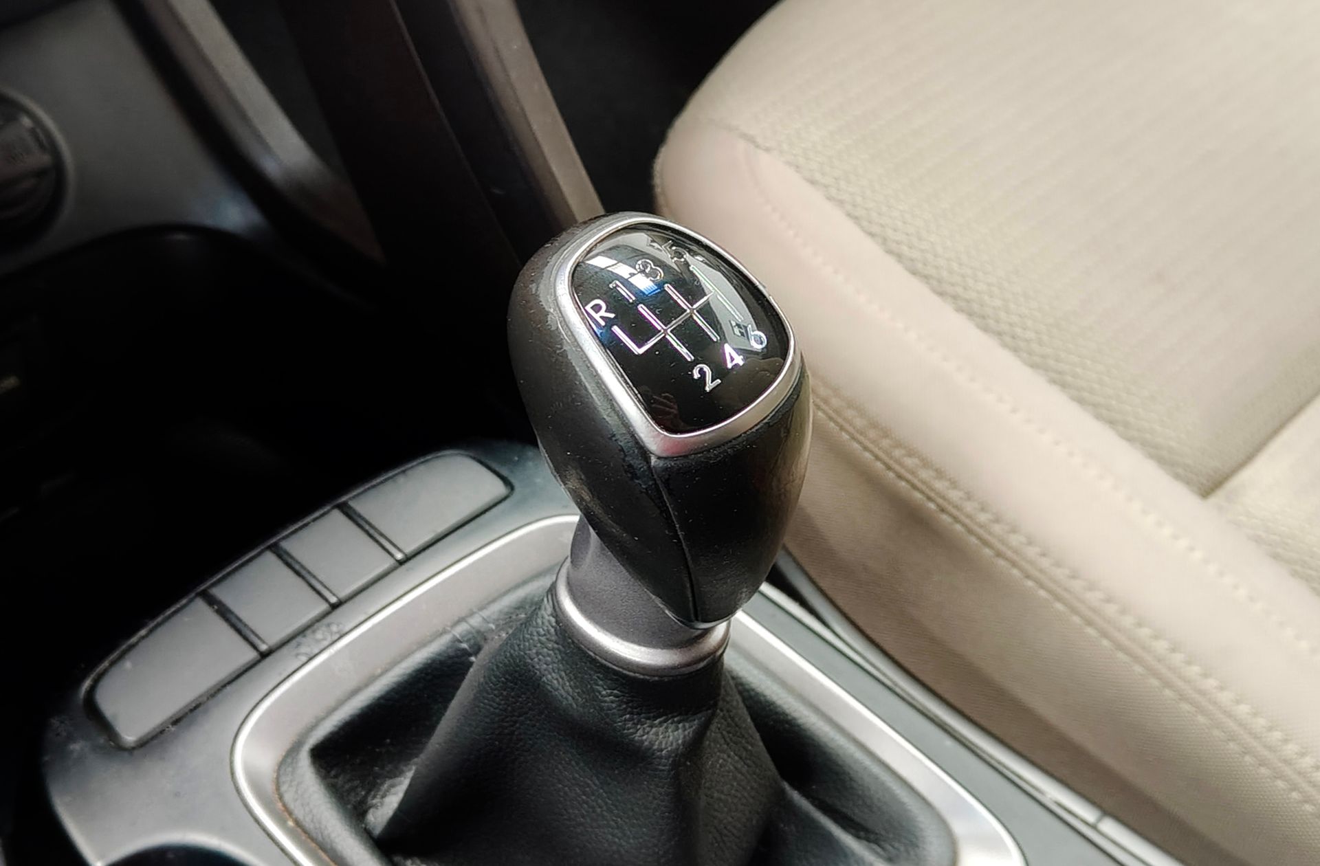 Hyundai Santa Fe 2.0 CRDi Essence 4x2 7 plazas - foto 5