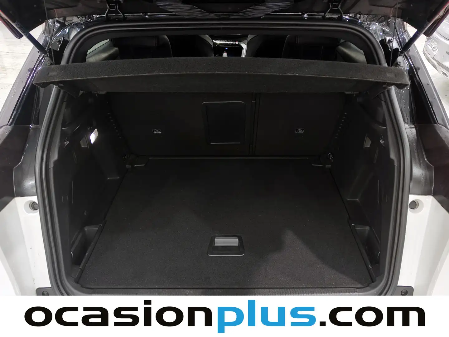 Foto Peugeot 3008 Peugeot 3008 THP 165 GT Line S&S Auto  (165 CV)