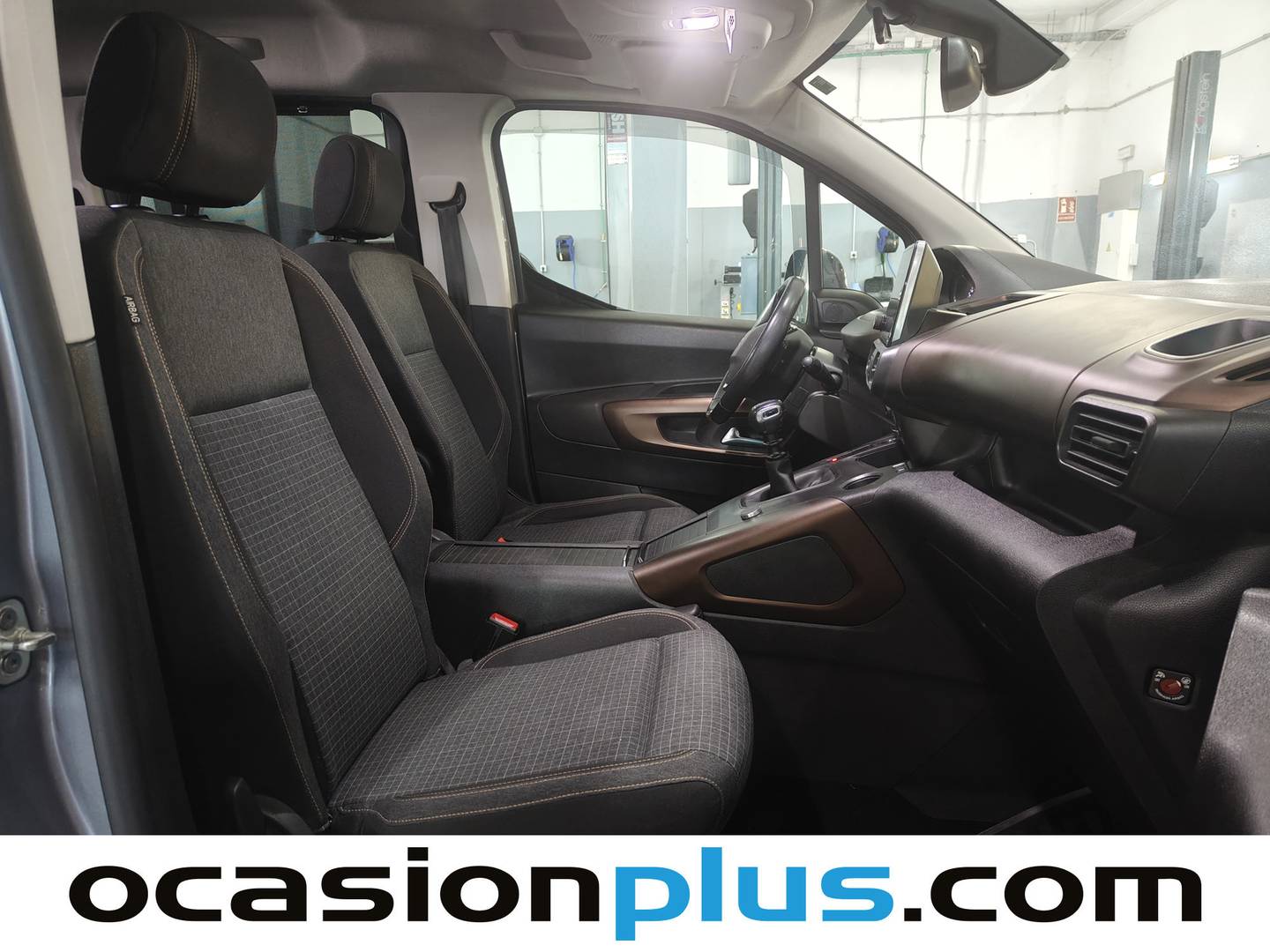 Foto Peugeot Rifter Peugeot Rifter BlueHDi 130 GT Line Standard  (130 CV)