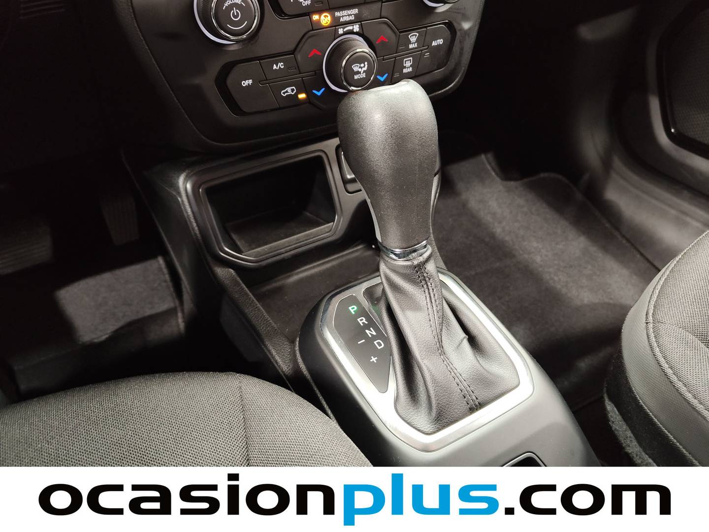 Foto Jeep Renegade Jeep Renegade 1.3G Night Eagle 4x2 DDCT (150 CV)