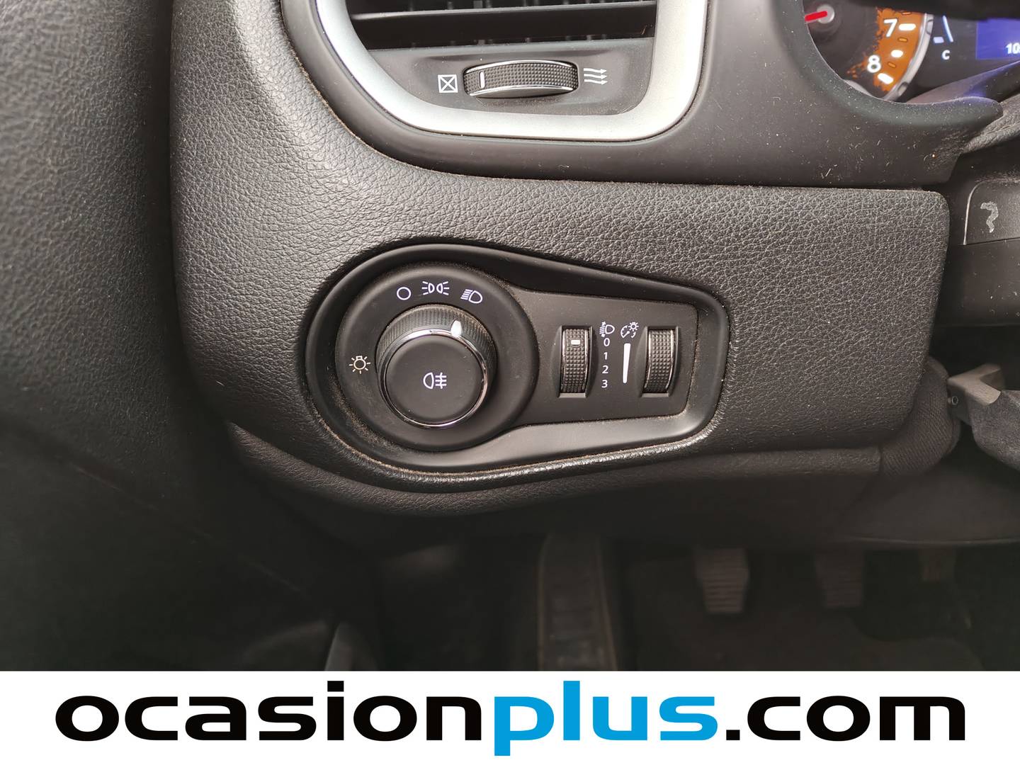 Foto Jeep Renegade Jeep Renegade 1.6 E-TORQ Sport FWD E6 (110 CV)