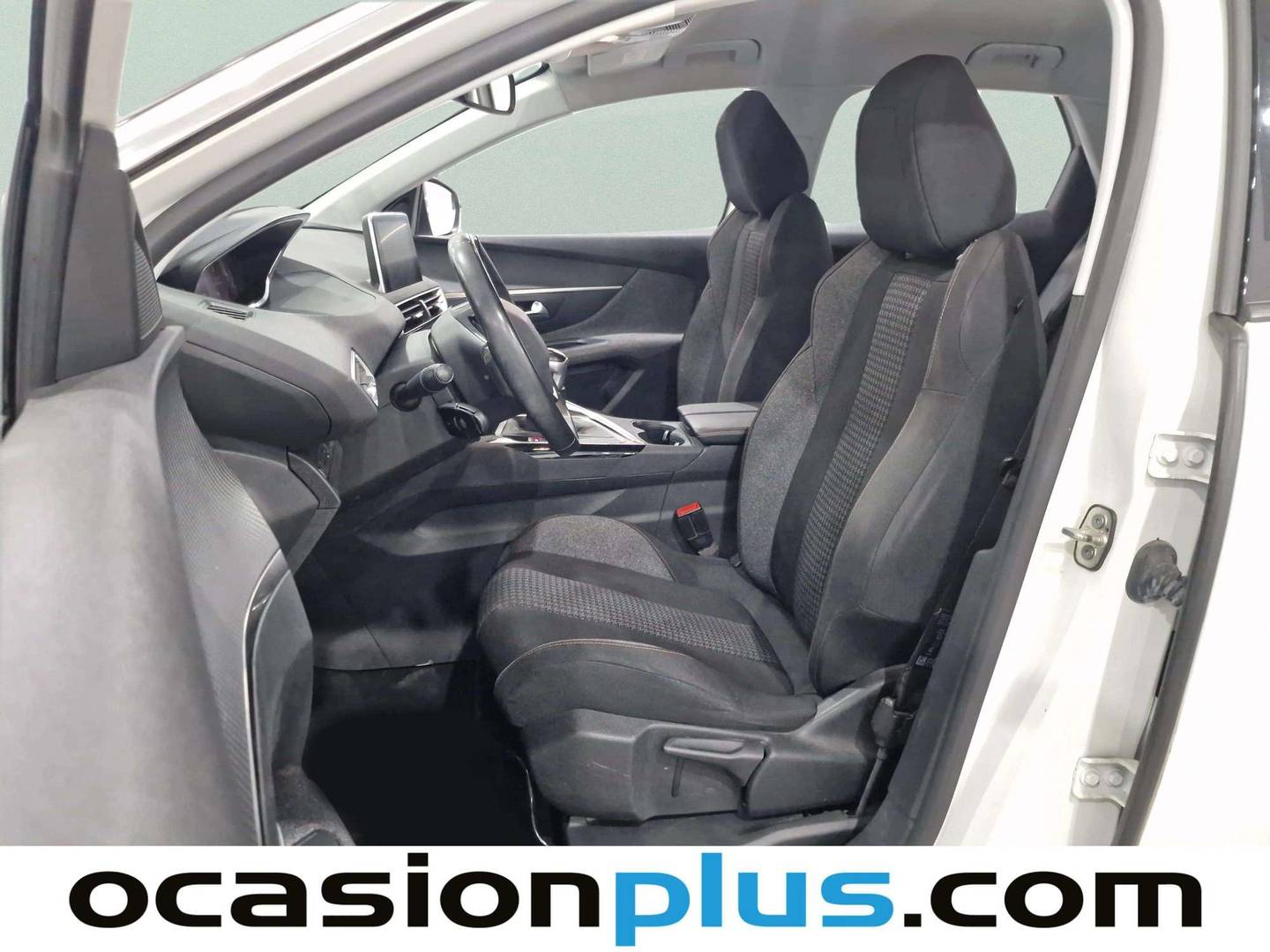 Foto asientos delanteros Peugeot 3008 Peugeot 3008 PureTech 130 S&S Active (130 CV)