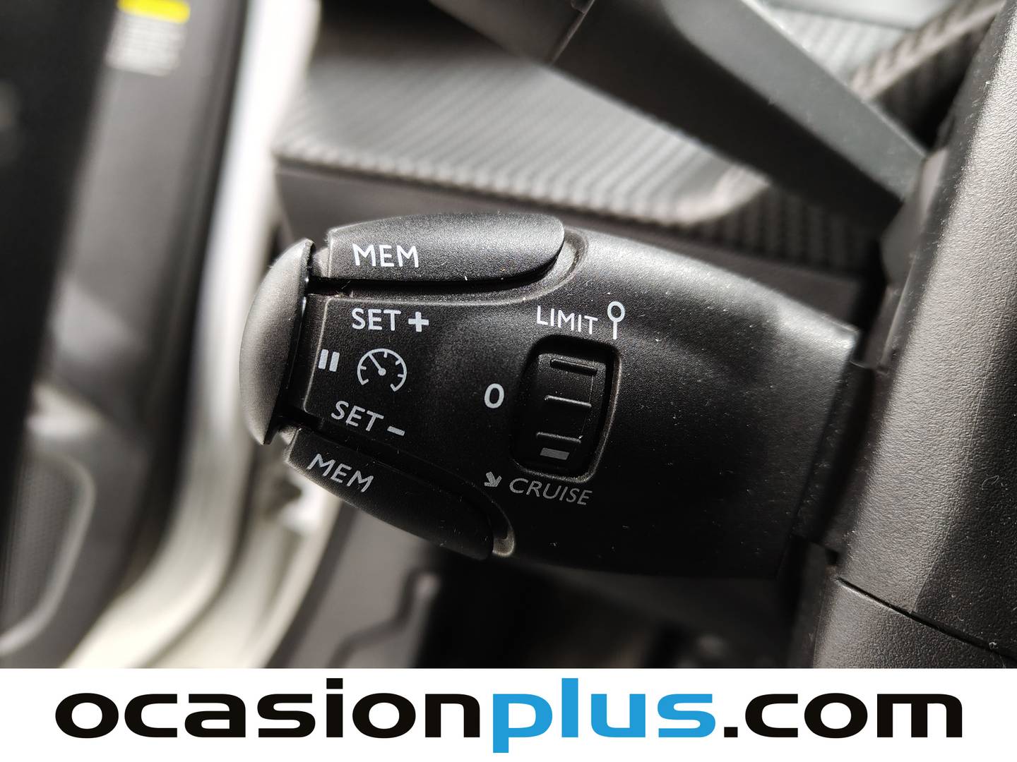 Peugeot 2008 Peugeot 2008 PureTech 130 S&S Allure (130 CV) gasolina