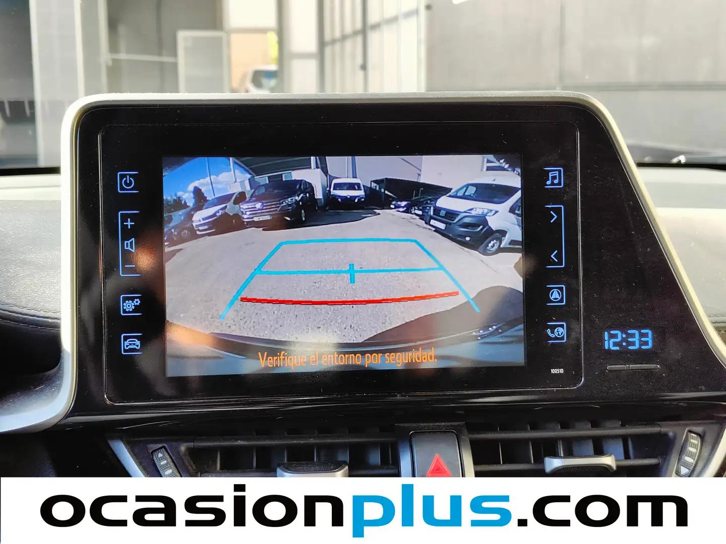 Foto Toyota C-HR Toyota C-HR 1.8 125H Advance (122 CV)