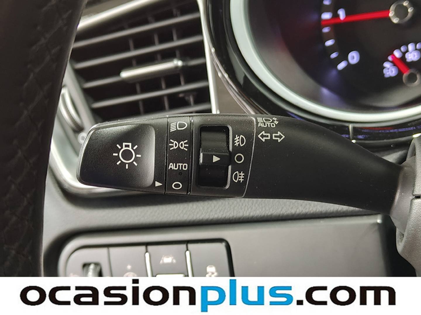 KIA Ceed KIA Ceed 1.6 CRDi Tech DCT (136 CV) seminuevo