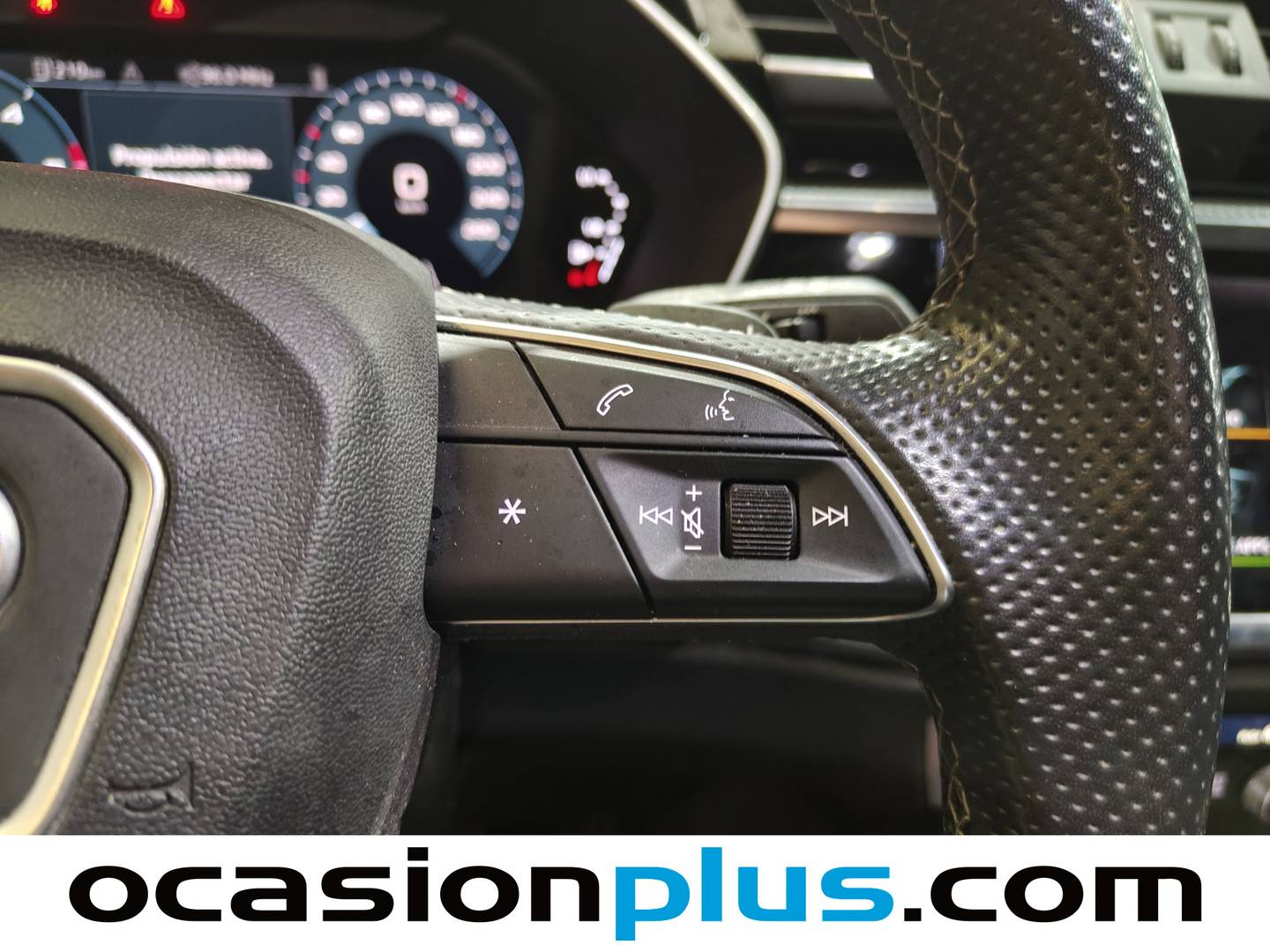 Foto Audi Q3 Sportback Audi Q3 Sportback Sportback Black line 40 TDI quattro (200 CV) S tronic Pack S-Line