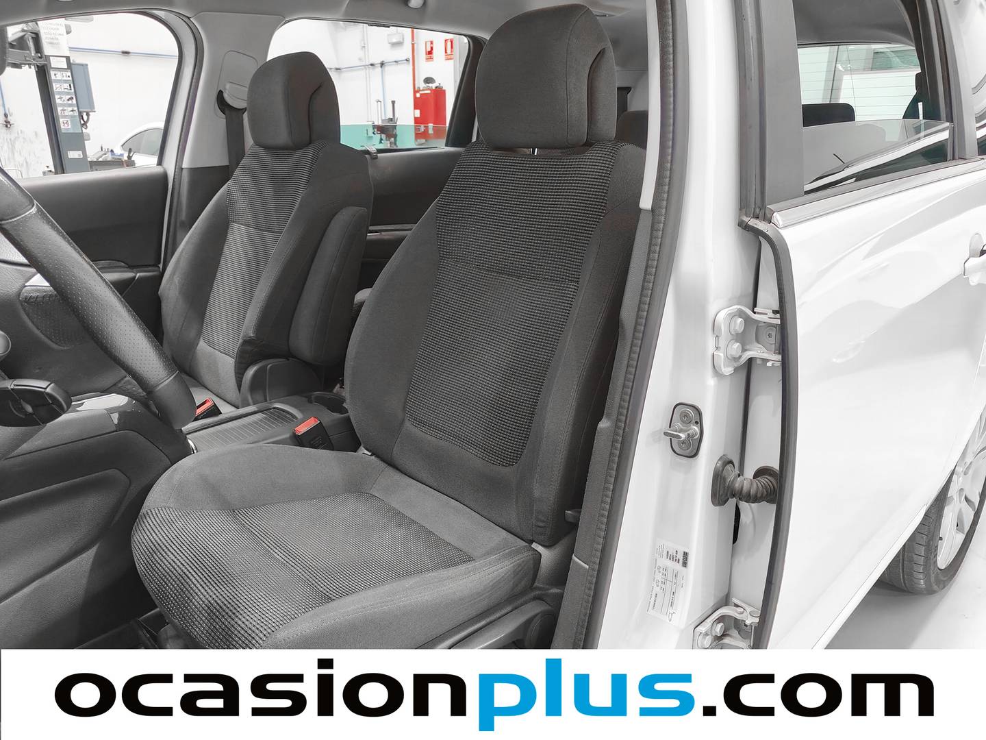 Foto Peugeot 5008 Peugeot 5008 1.6 BlueHDi Style FAP (120 CV) 7 Plazas