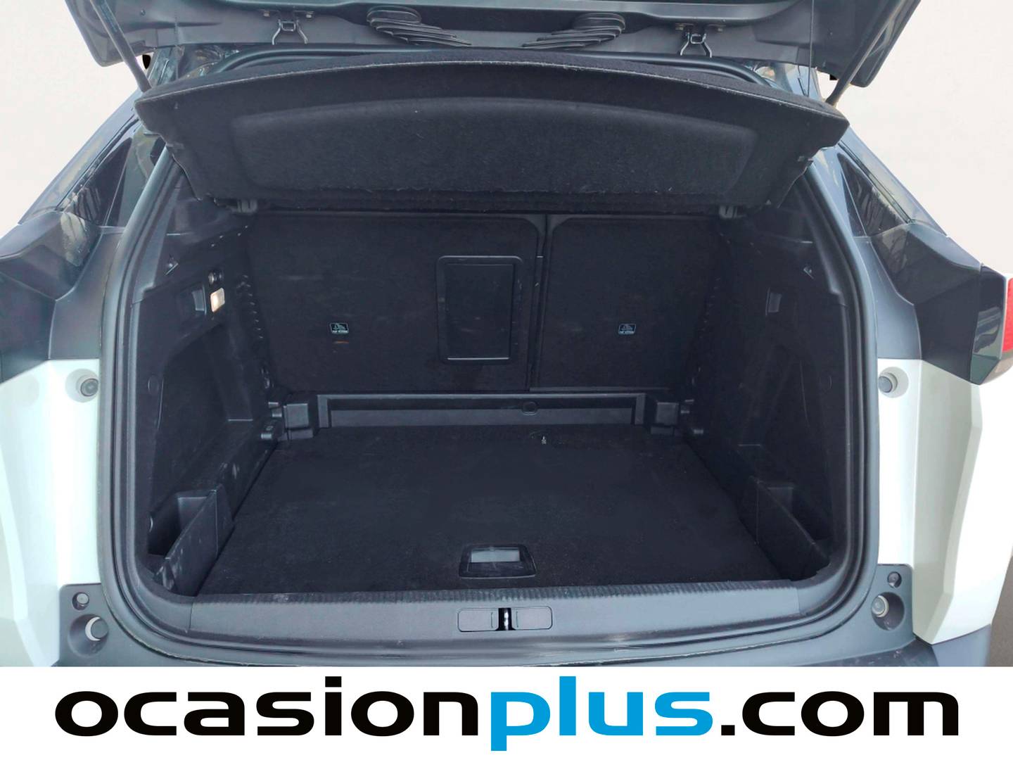 Fotos maletero Peugeot 3008 Peugeot 3008 PureTech 180 S&S GT Line EAT8 (180 CV)