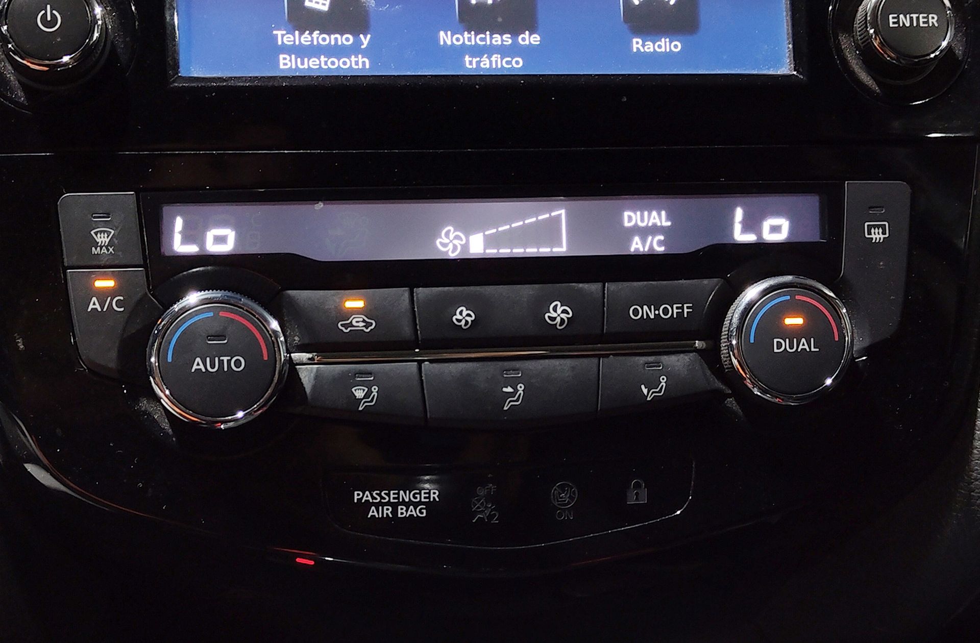 Nissan Qashqai DIG-T 115 N-Connecta - foto 28