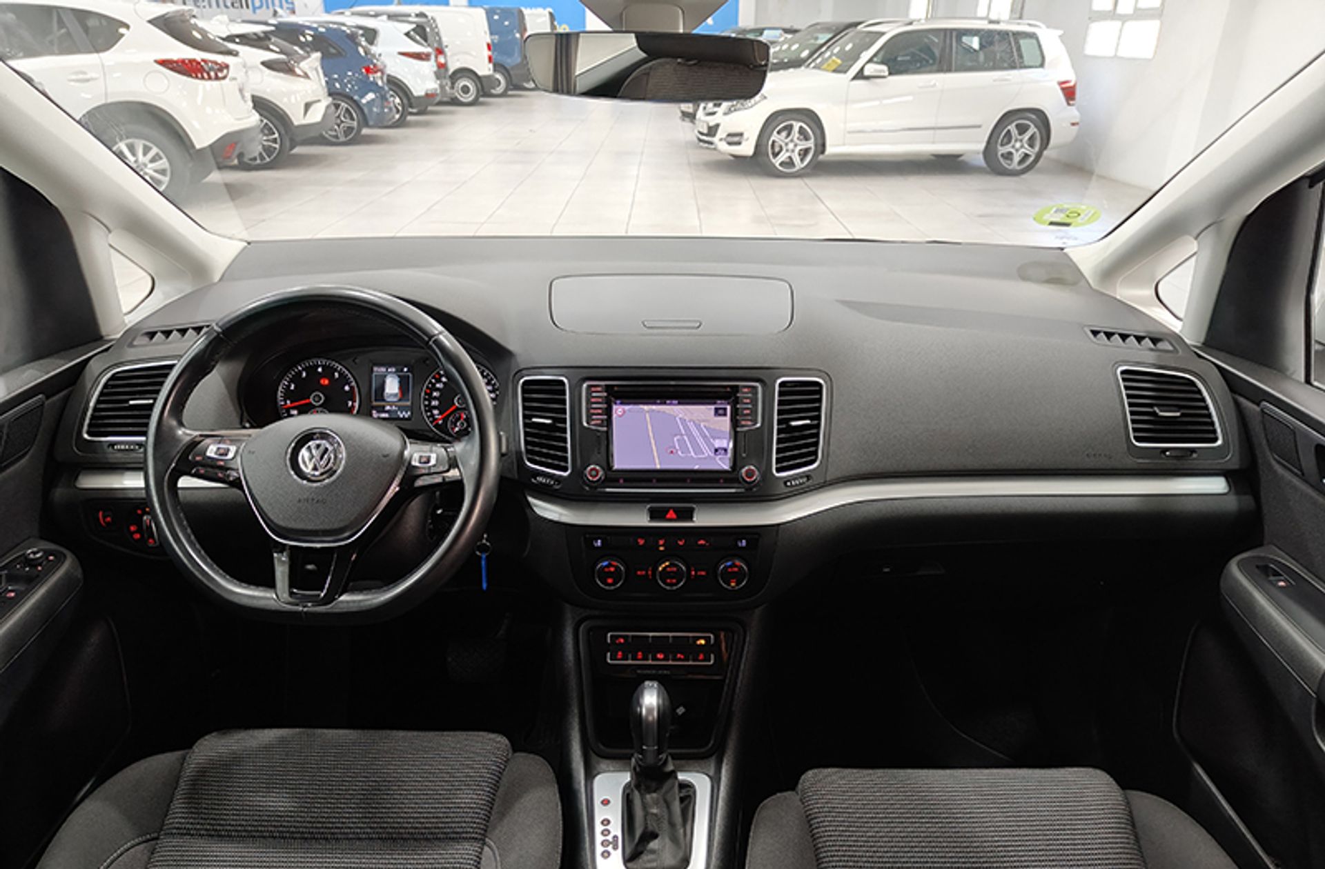 Volkswagen Sharan Advance 1.4 TSI DSG 7 plazas - foto 7