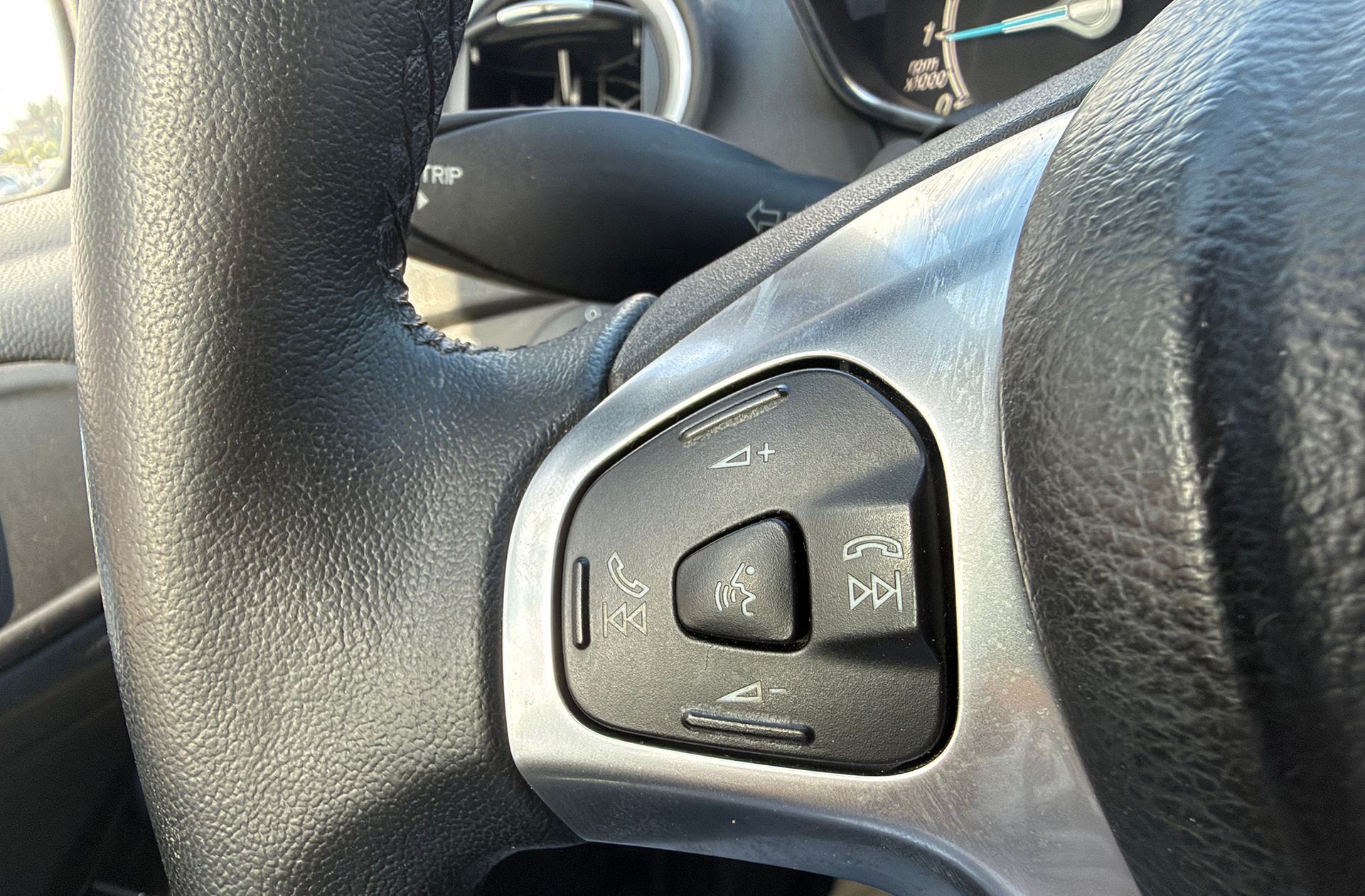 Ford Fiesta 1.0 EcoBoost Trend - foto 20