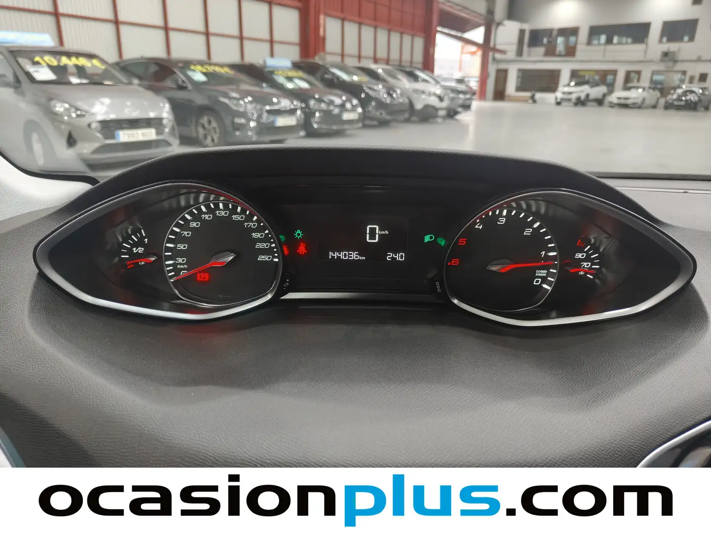 Foto Peugeot 308 Peugeot 308 SW BlueHDI 120 S&S Allure (120 CV)