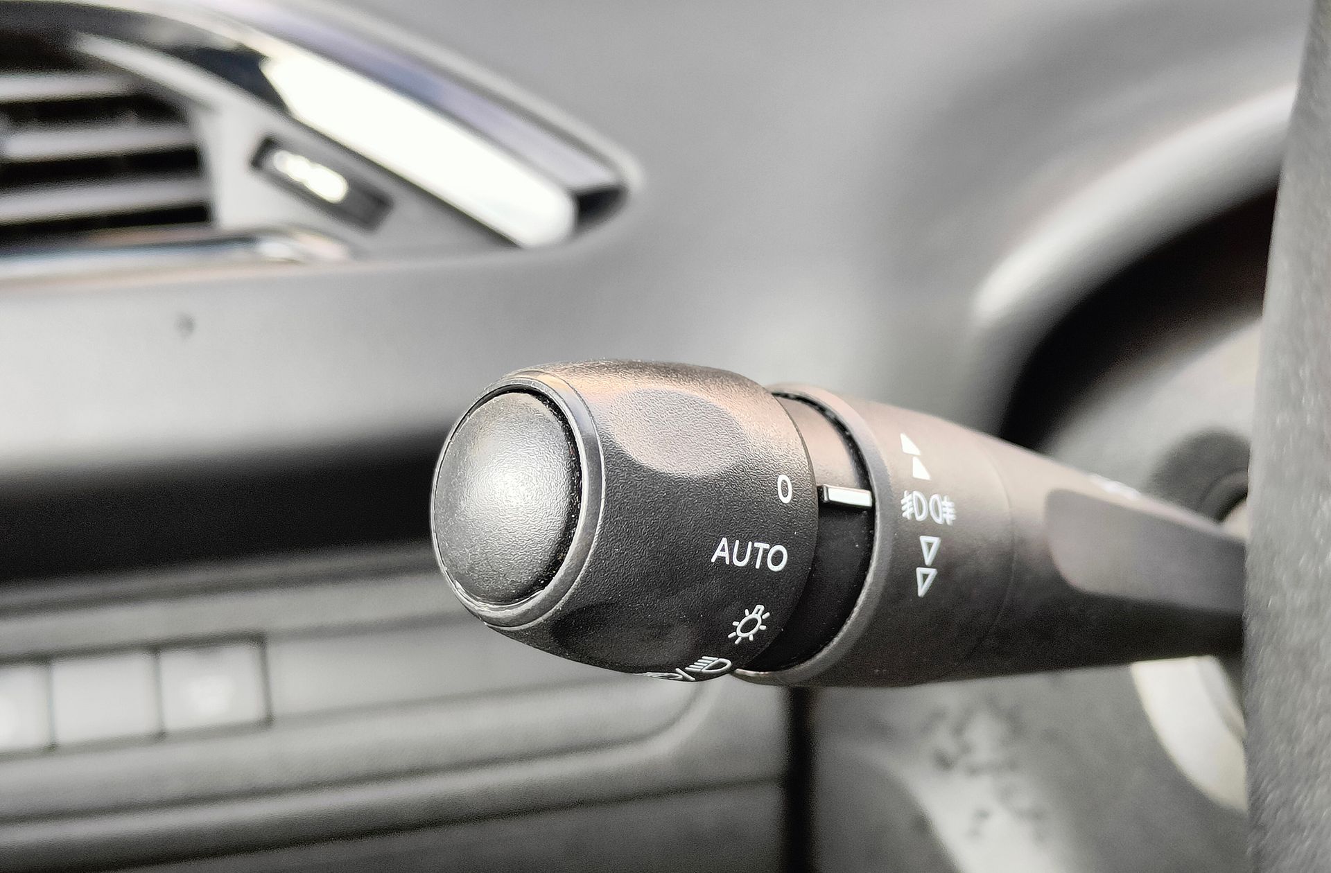 Peugeot 208 PureTech Signature - foto 22