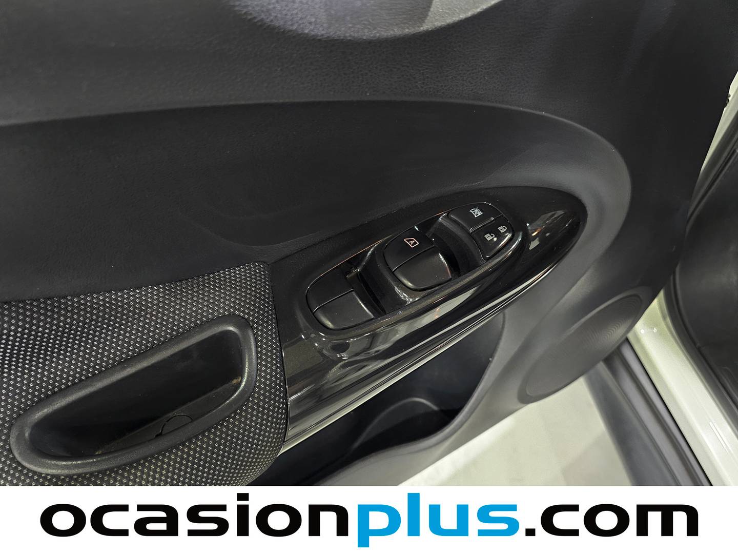 Nissan JUKE Nissan Juke DIG-T N-Connecta 4x2 (115 CV) manual