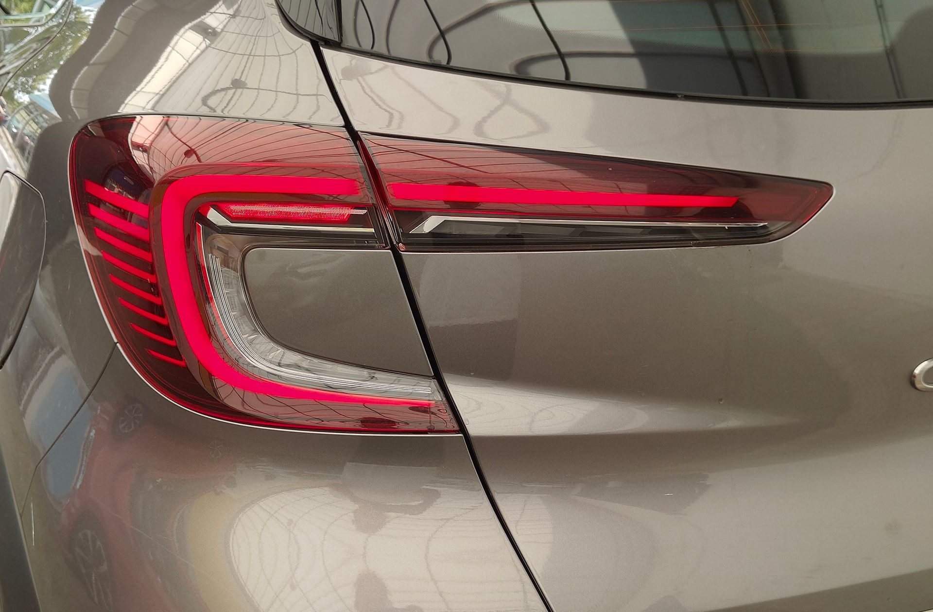 Renault Captur Zen E-Tech Híbrido enchufable - foto 18