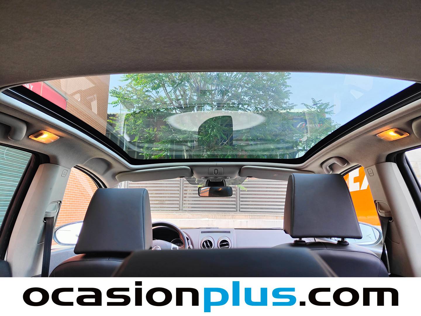 Extras y acabados del Nissan QASHQAI Nissan Qashqai TEKNA PREMIUM 4X2 17