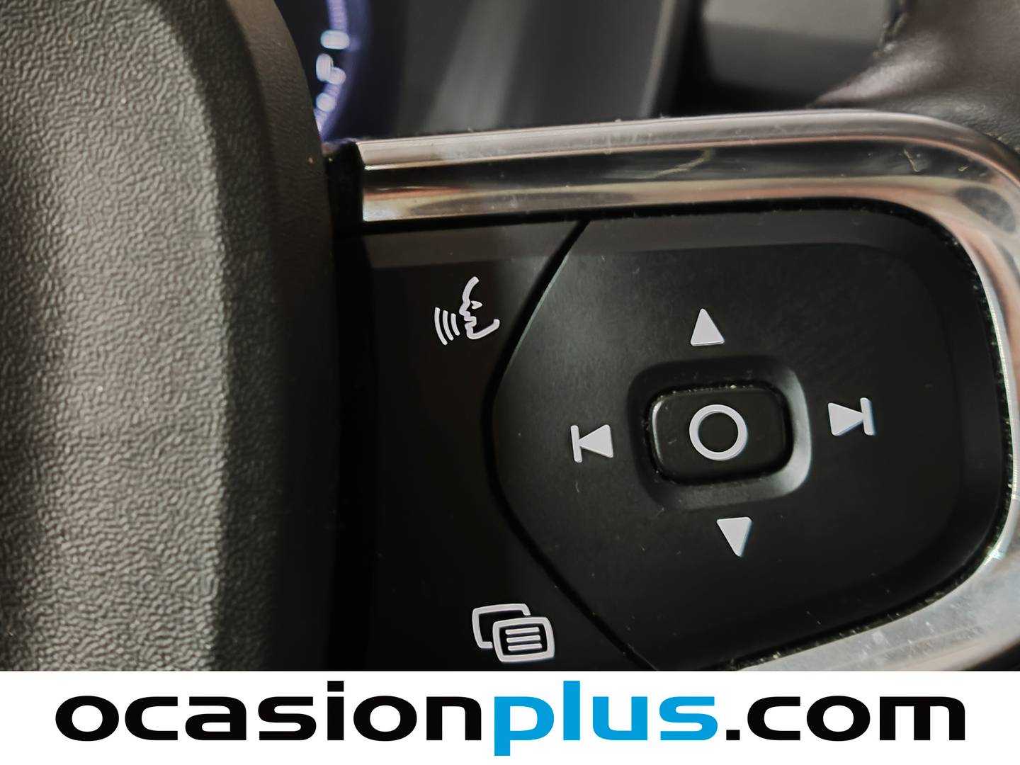 Foto Volvo XC40 Volvo XC40 T4 PHEV Recharge Core Auto (211 CV)