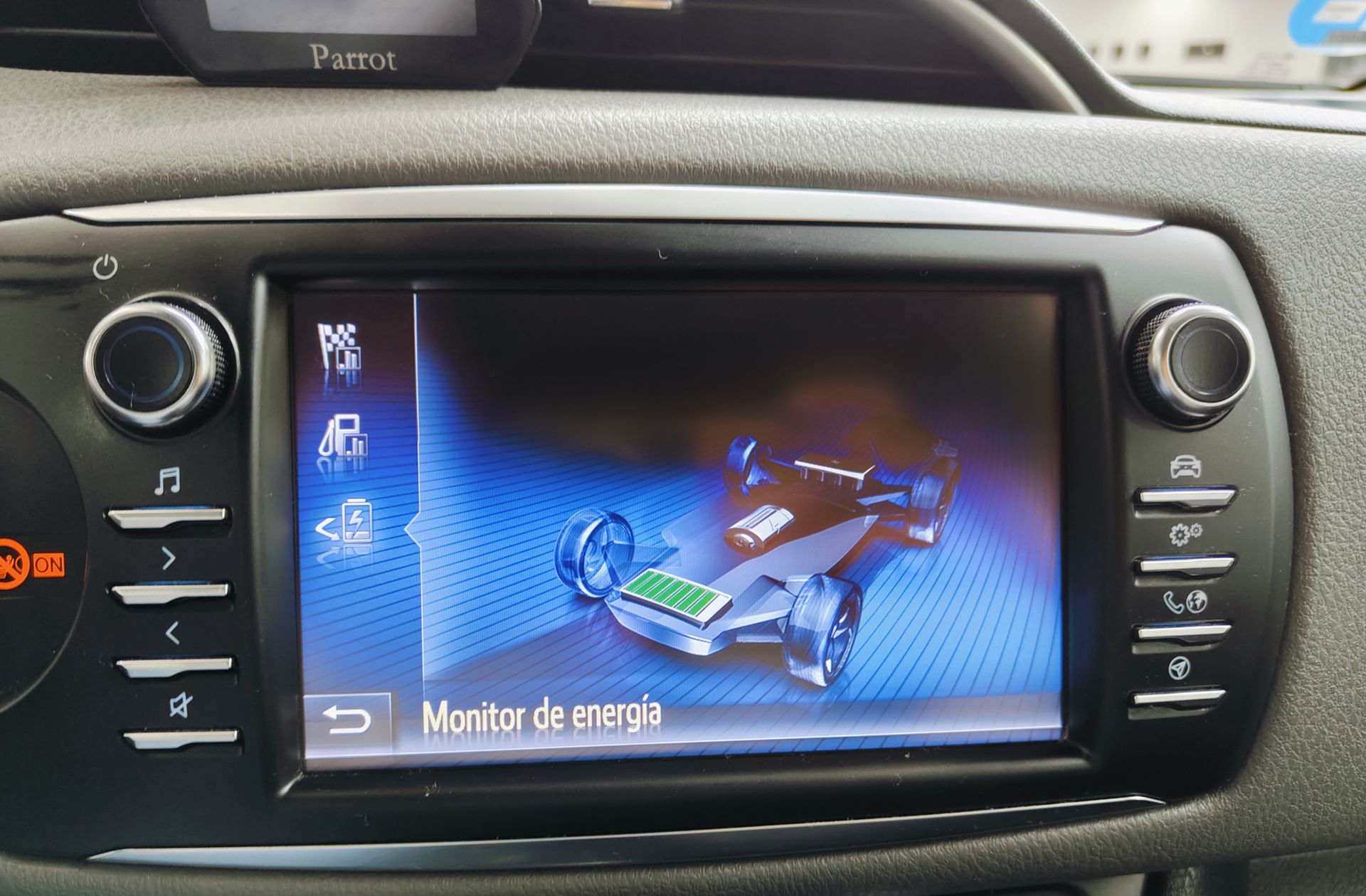Toyota Yaris 1.5 Hybrid Active - foto 32