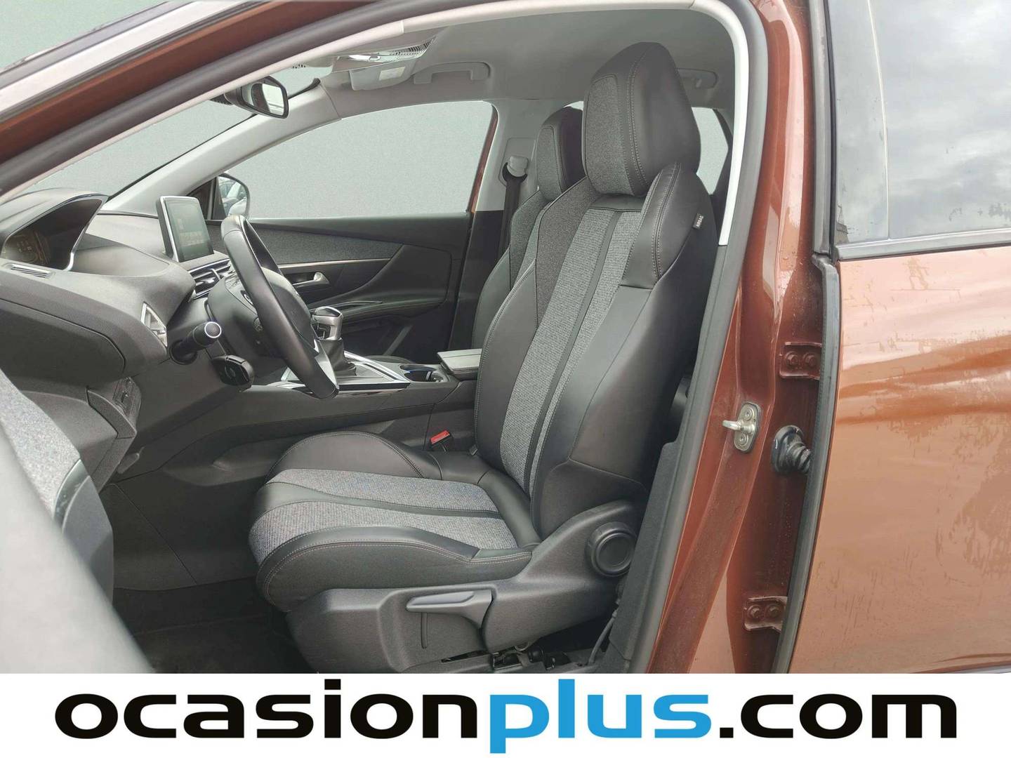 Foto asientos delanteros Peugeot 3008 Peugeot 3008 BlueHDI 130 S&S Allure (130 CV)