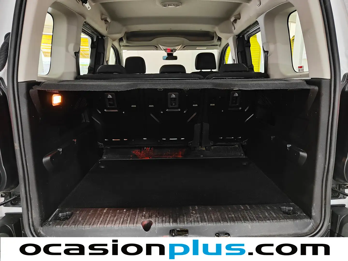 Foto Peugeot Rifter Peugeot Rifter BlueHDi 100 Active Pack Standard  (100 CV)