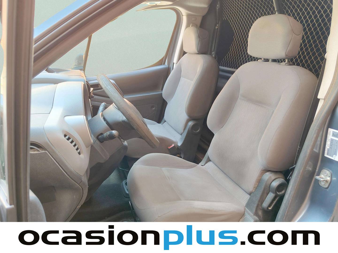 Foto asientos delanteros Peugeot Partner Peugeot Partner Furgon HDi 75 Confort L1  (75 CV)