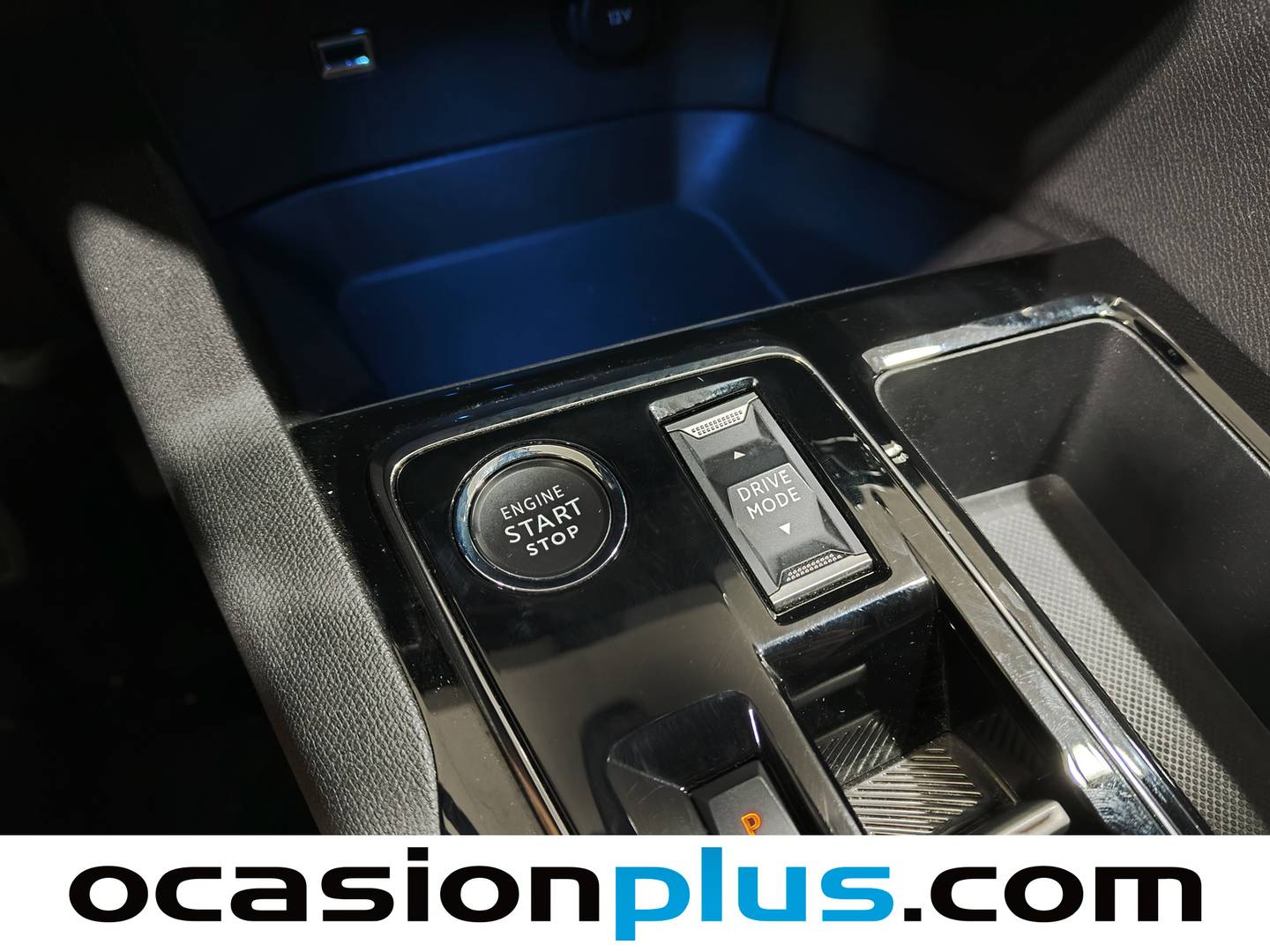 Foto Peugeot 3008 Hybrid Peugeot 3008 Hybrid 300 Allure Pack e-EAT8  (300 CV)